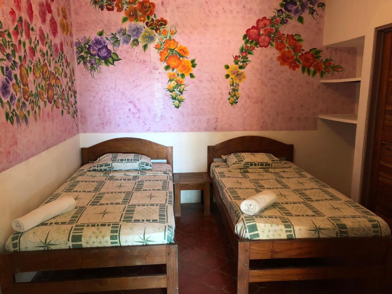 Macao Beach Sámara Екстериор снимка